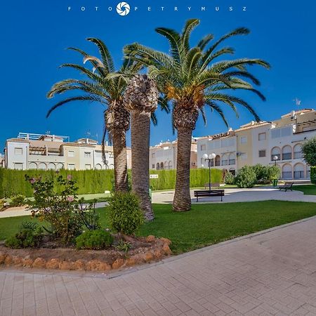 108 Apartament Fabulus Torrevieja Eksteriør bilde