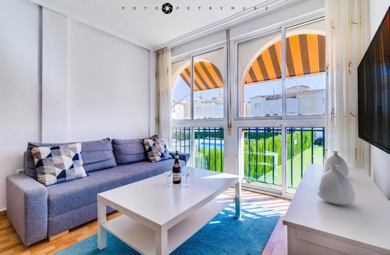 108 Apartament Fabulus Torrevieja Eksteriør bilde
