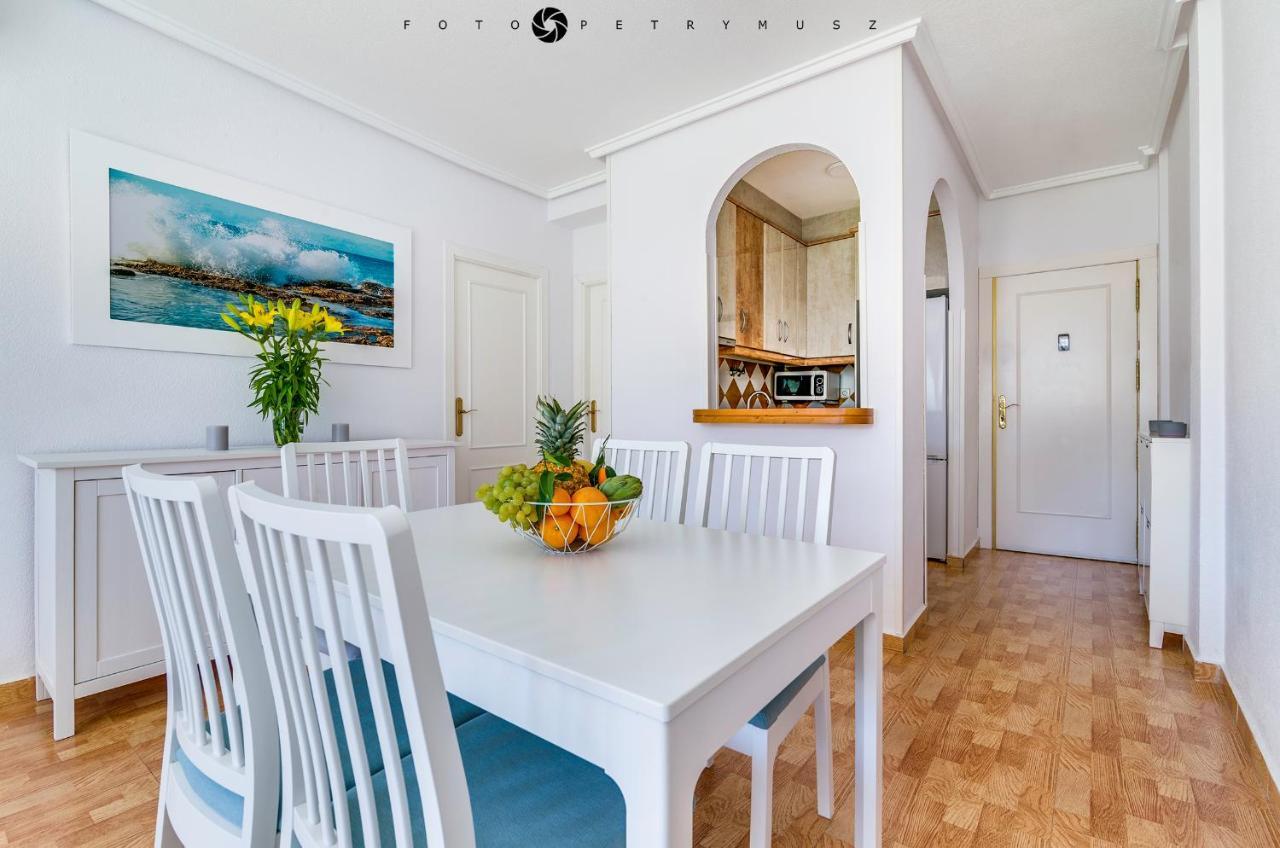 108 Apartament Fabulus Torrevieja Eksteriør bilde