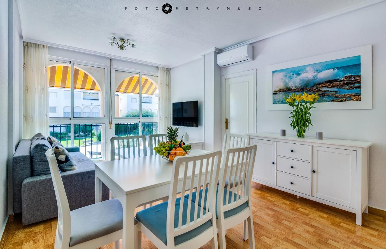 108 Apartament Fabulus Torrevieja Eksteriør bilde
