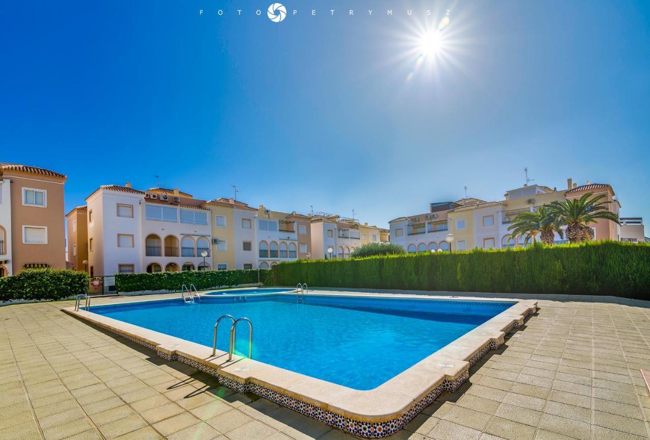 108 Apartament Fabulus Torrevieja Eksteriør bilde
