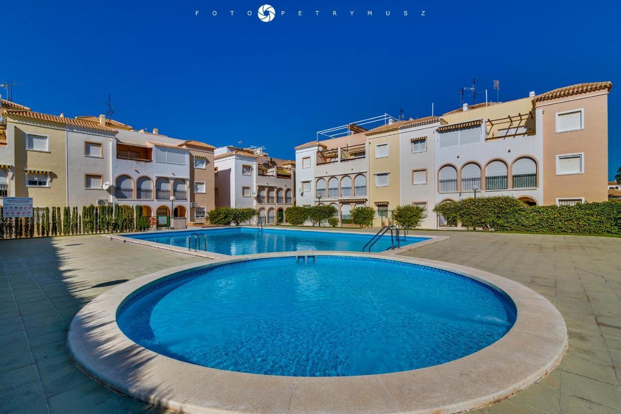 108 Apartament Fabulus Torrevieja Eksteriør bilde